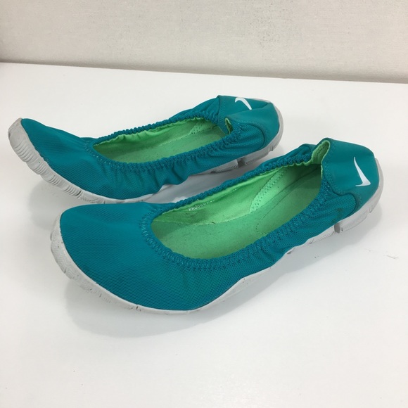 Nike Yoga Flats